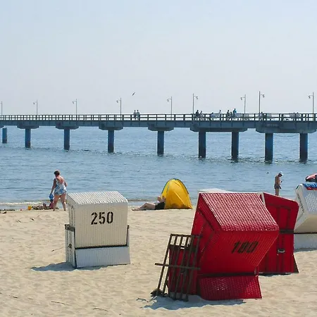 Holiday Flat - Dos08011-p